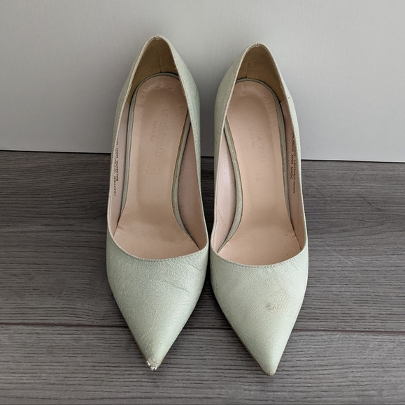 Le Chateau Mint Lace Heels - Picture 2 of 10